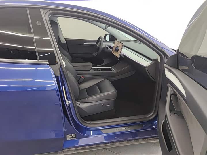 Фото 8 - Tesla Model Y