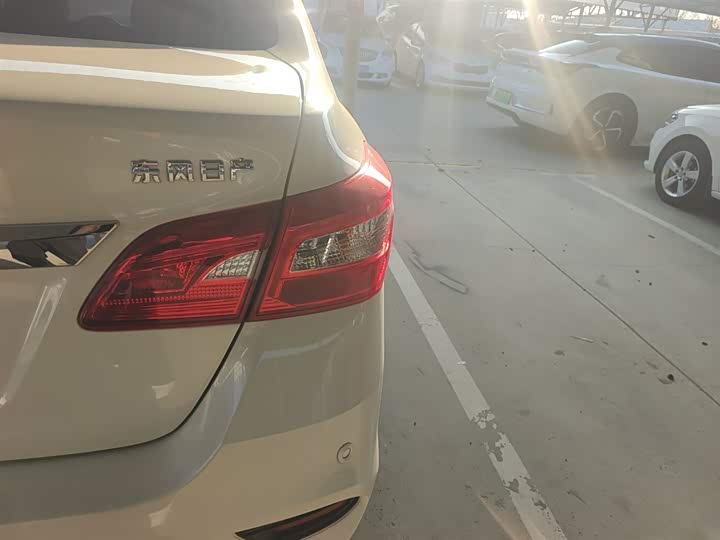 Фото 8 - Nissan Sylphy