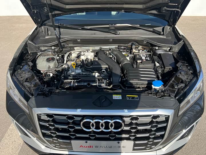 Фото 6 - Audi Q2L