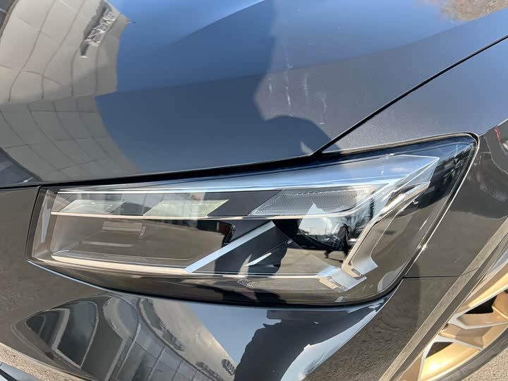 Фото 9 - Audi Q2L