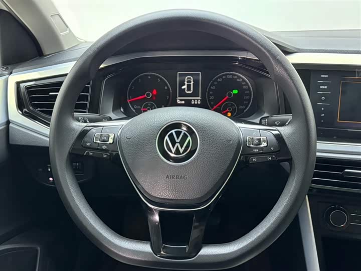 Фото 3 - Volkswagen Polo
