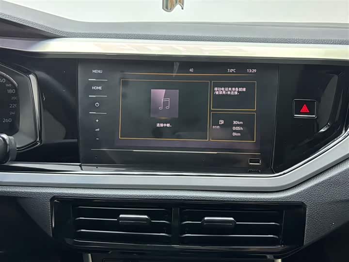 Фото 6 - Volkswagen Polo