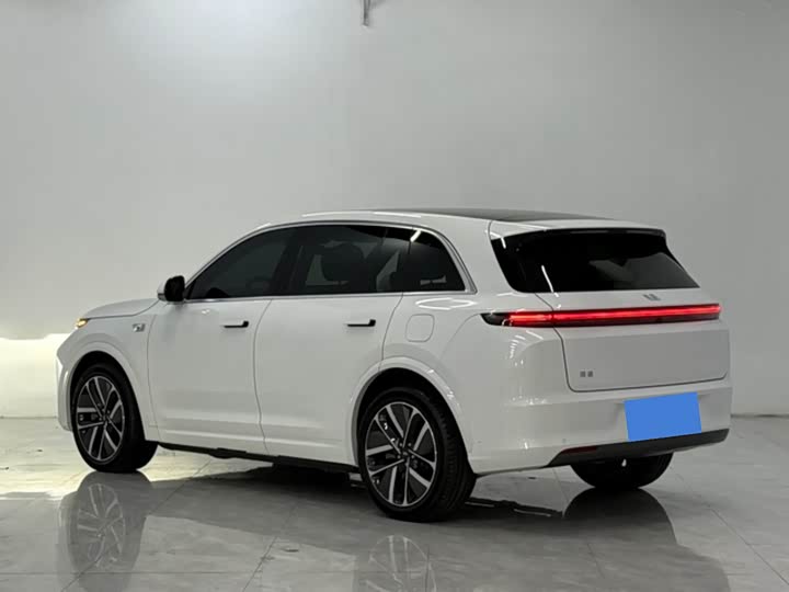 Фото 8 - LiXiang L7