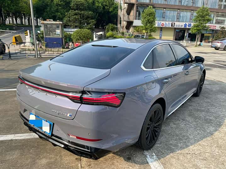 Фото 4 - Geely Preface L