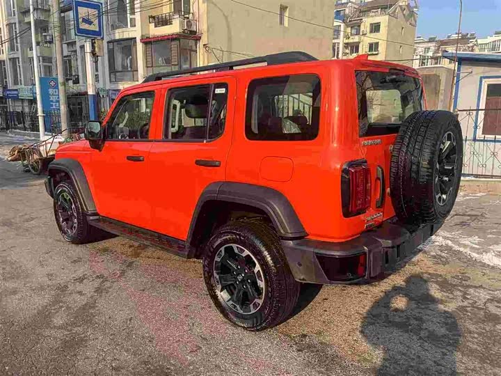 Фото 5 - Tank 300 Hybrid