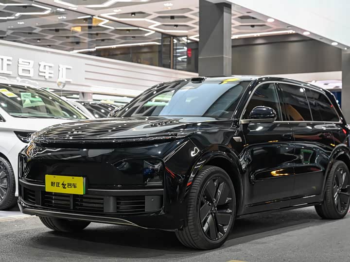 Фото 1 - LiXiang L9