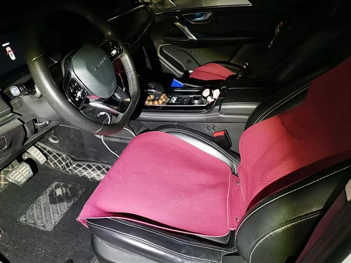 Фото 8 - Jetour X70 Plus