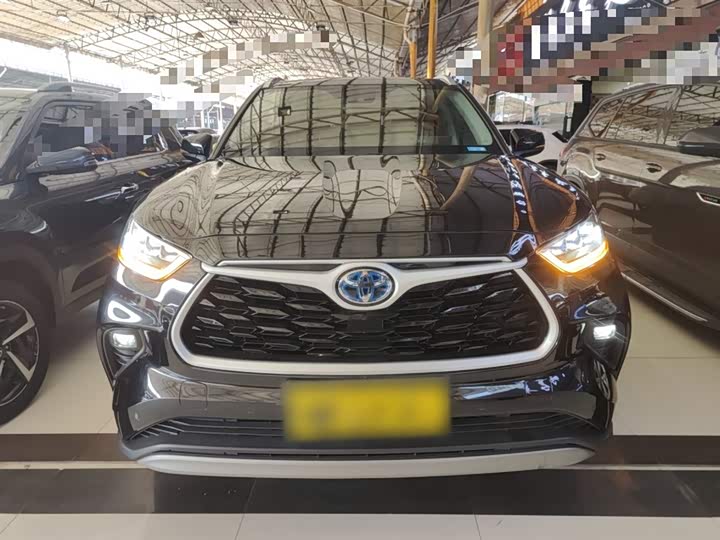 Фото 3 - Toyota Highlander