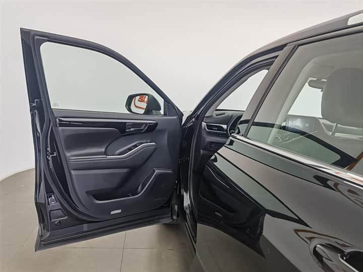 Фото 8 - Toyota Highlander