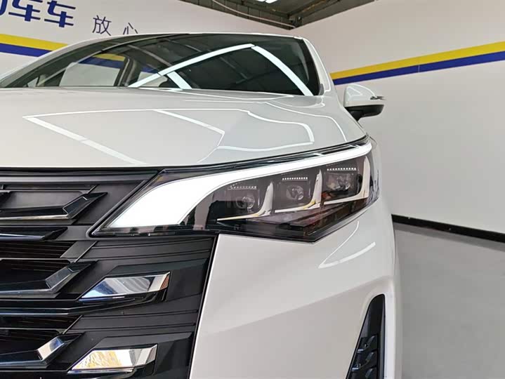 Фото 5 - GAC Trumpchi M6