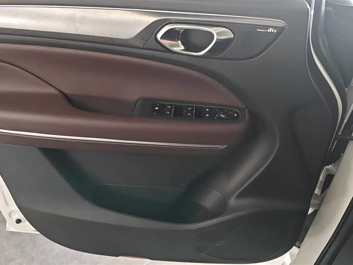 Фото 7 - GAC Trumpchi M6