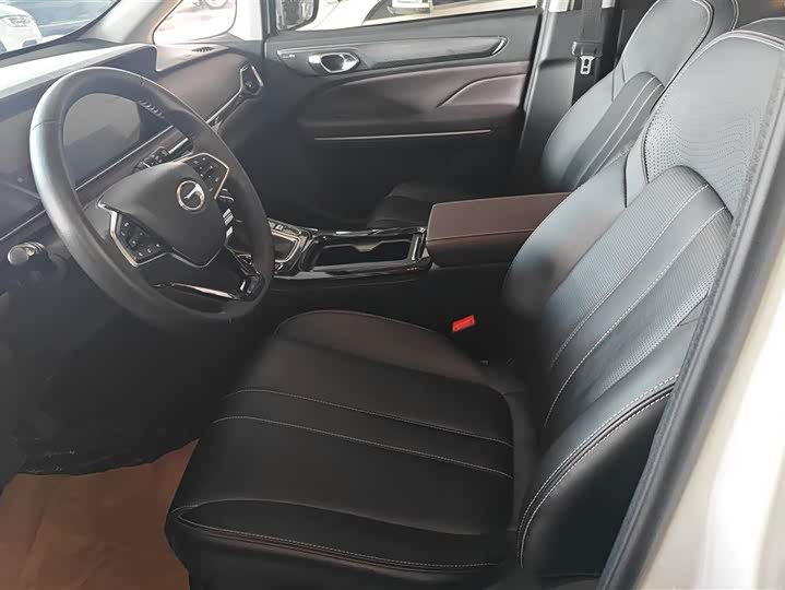 Фото 9 - GAC Trumpchi M6