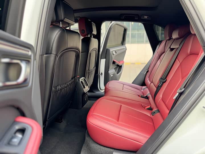 Фото 9 - Porsche Macan