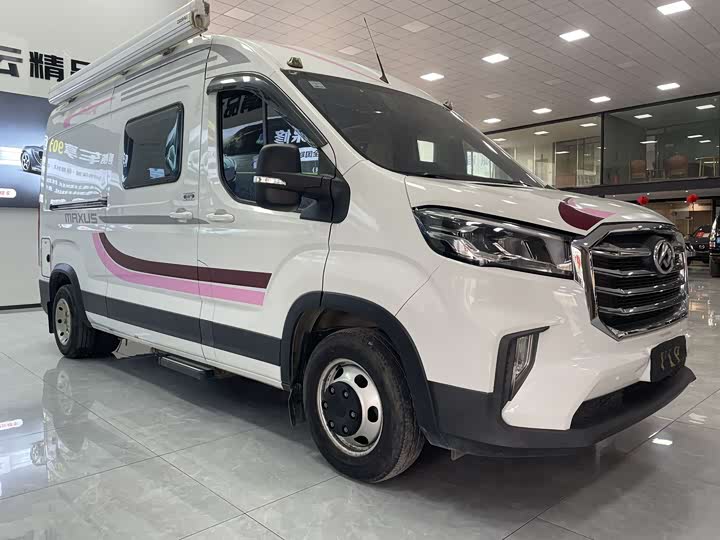 Фото 2 - Maxus V90 RV