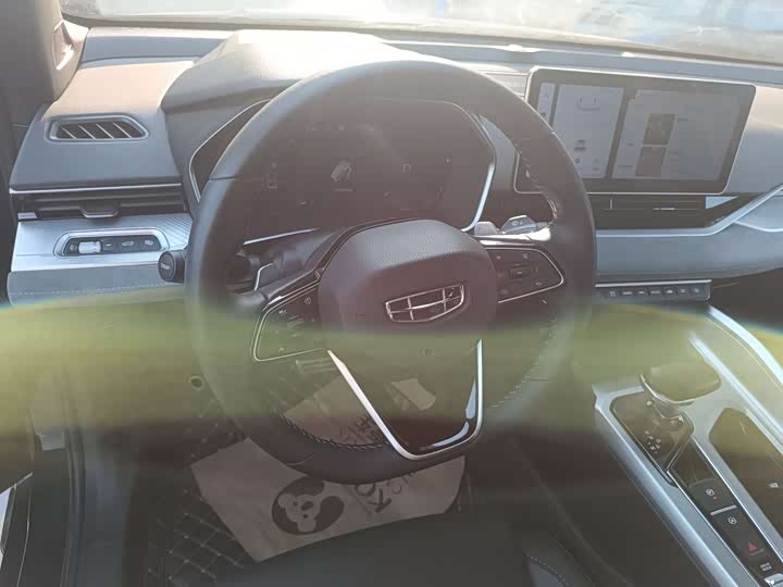 Фото 8 - Geely Preface