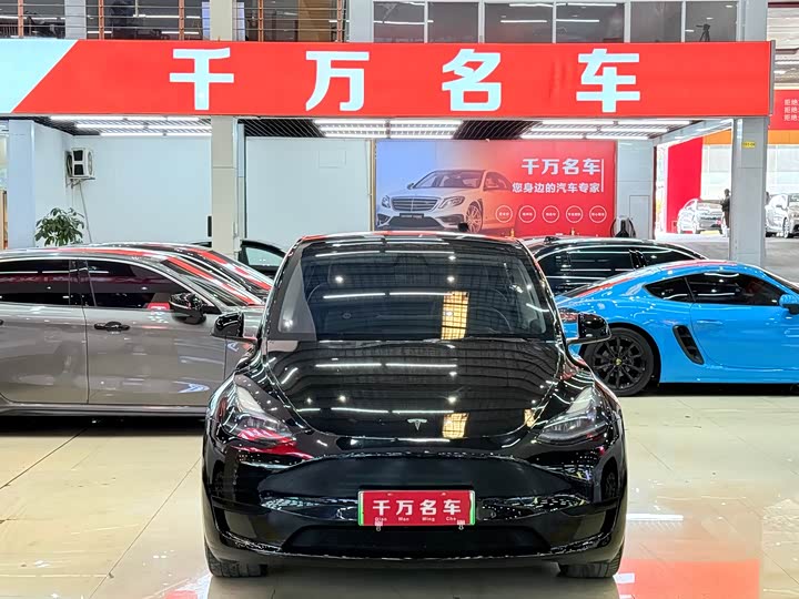 Фото 2 - Tesla Model Y