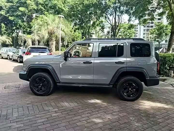 Фото 4 - Tank 300