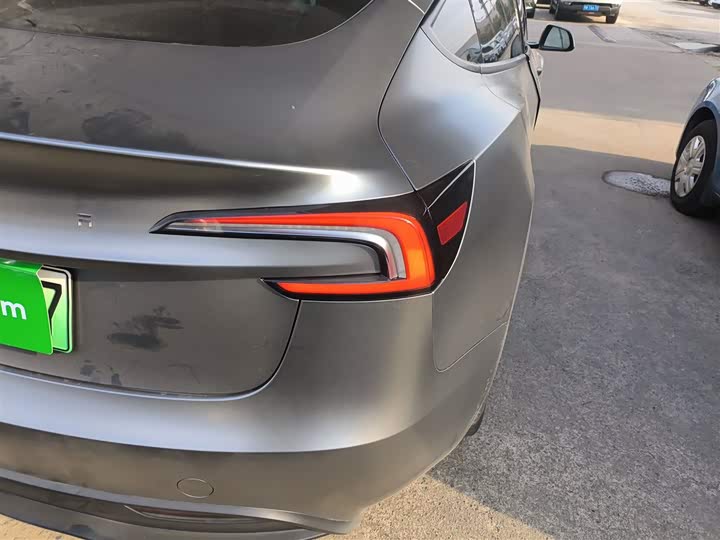 Фото 8 - Tesla Model 3