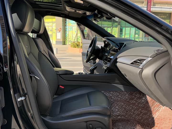 Фото 7 - Cadillac CT5