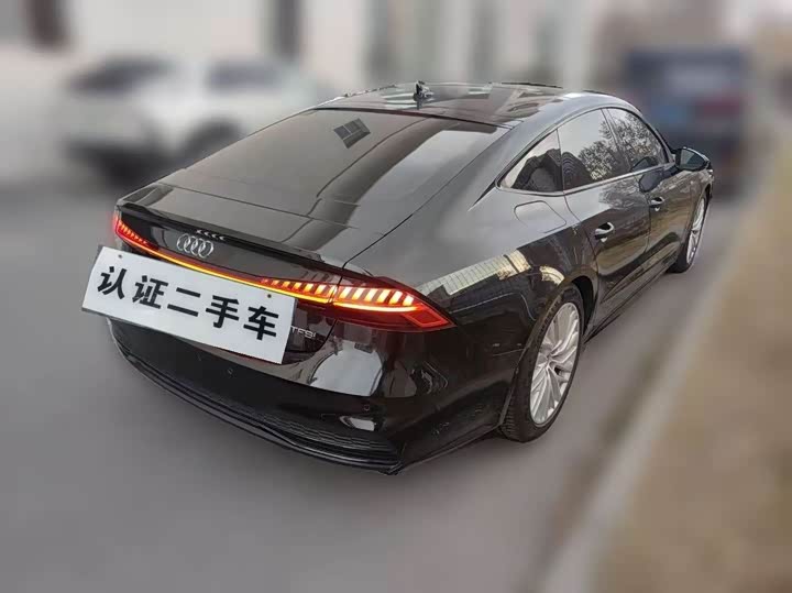 Фото 4 - Audi A7