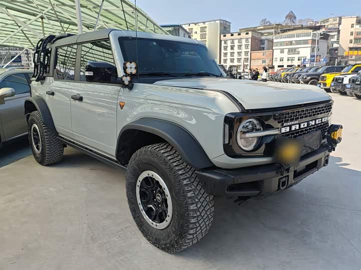 Фото 4 - Ford Bronco