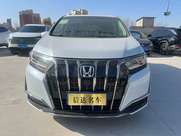 Фото 2 - Honda Elysion