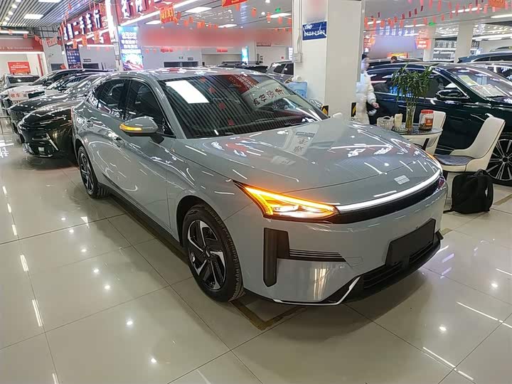 Фото 4 - Geely Galaxy L6