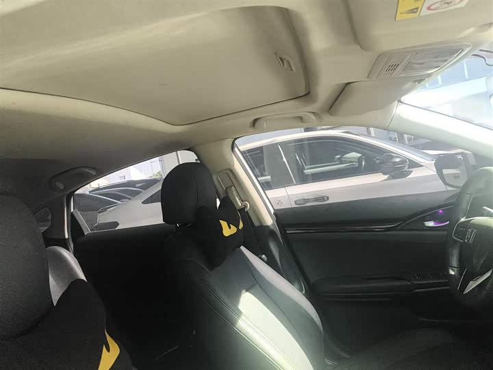 Фото 9 - Honda Civic