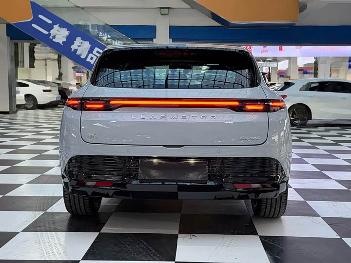 Фото 8 - Leapmotor Lafa5