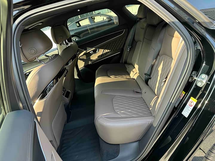 Фото 8 - BYD Han