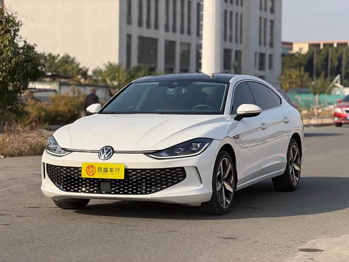 Фото 1 - Volkswagen Lamando L