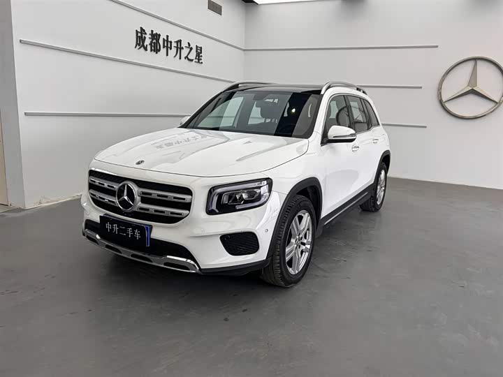 Фото 1 - Mercedes-Benz GLB-Class