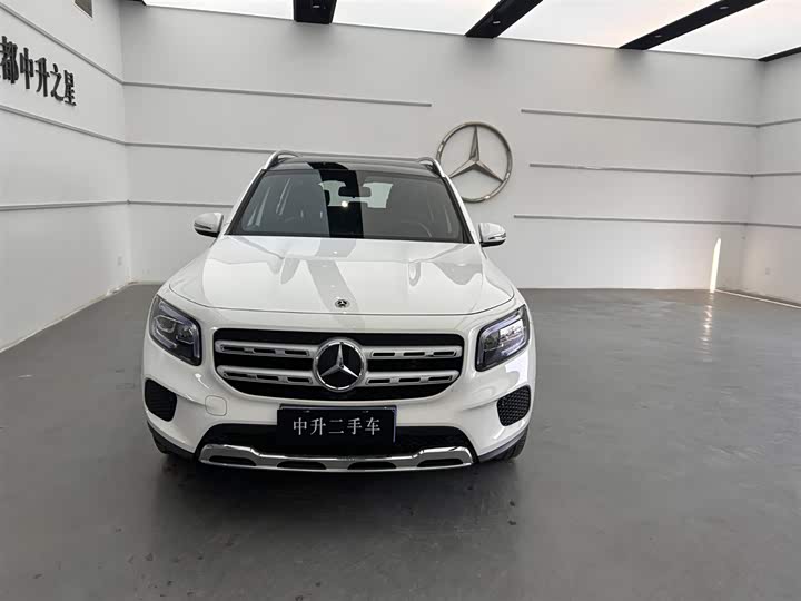 Фото 2 - Mercedes-Benz GLB-Class