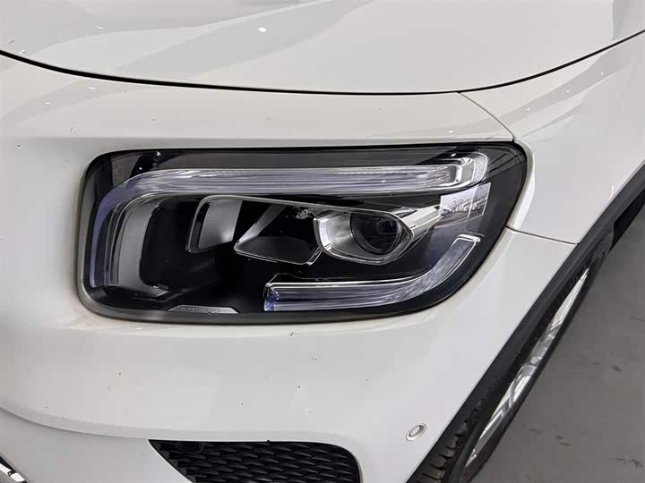 Фото 3 - Mercedes-Benz GLB-Class