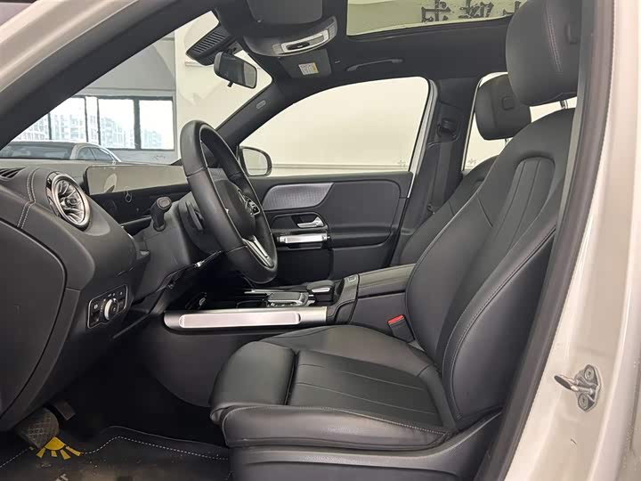 Фото 5 - Mercedes-Benz GLB-Class