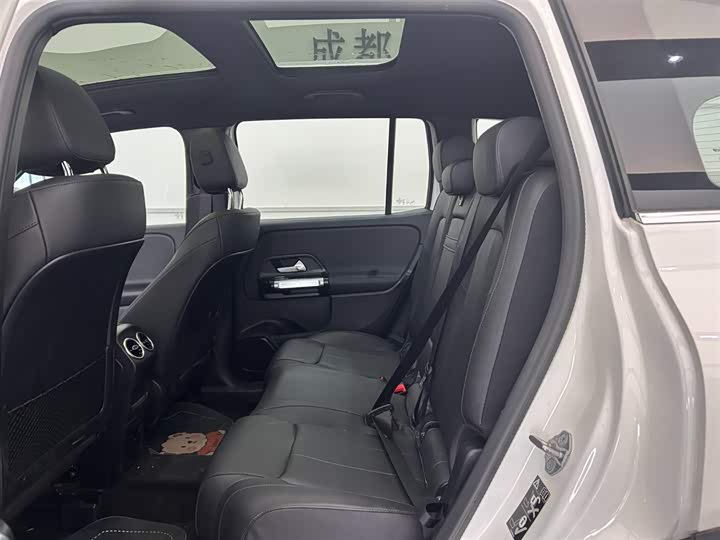 Фото 6 - Mercedes-Benz GLB-Class