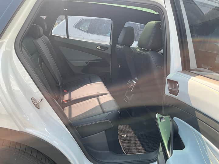 Фото 9 - Volkswagen ID.4 X