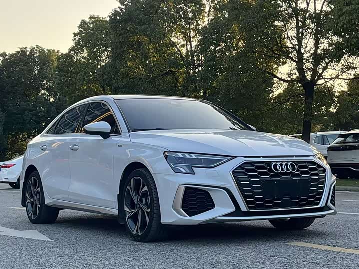 Фото 3 - Audi A3