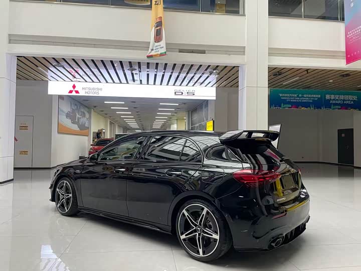 Фото 4 - Mercedes-Benz A-Class AMG