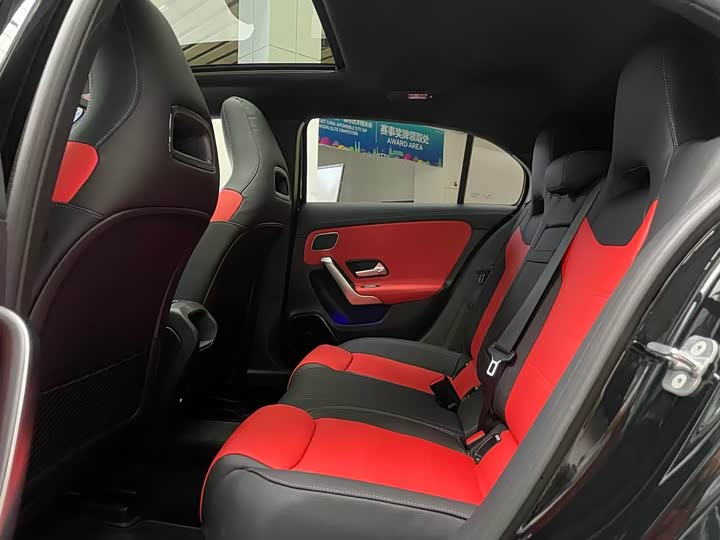 Фото 6 - Mercedes-Benz A-Class AMG