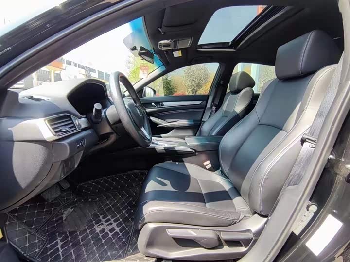 Фото 6 - Honda Inspire