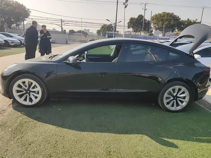 Фото 5 - Tesla Model 3