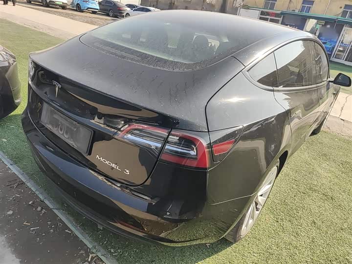Фото 7 - Tesla Model 3