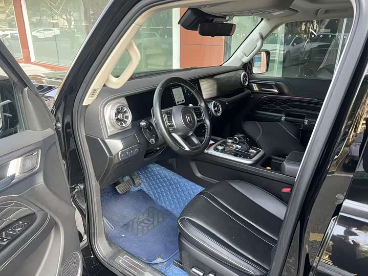 Фото 6 - Tank 300