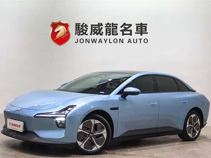 Фото 1 - XPeng Mona M03