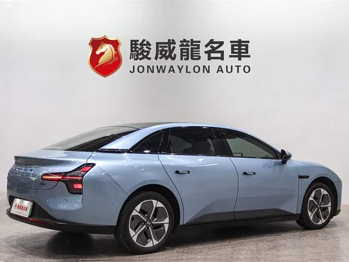 Фото 4 - XPeng Mona M03