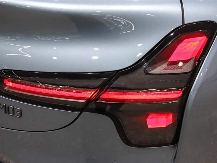 Фото 8 - XPeng Mona M03