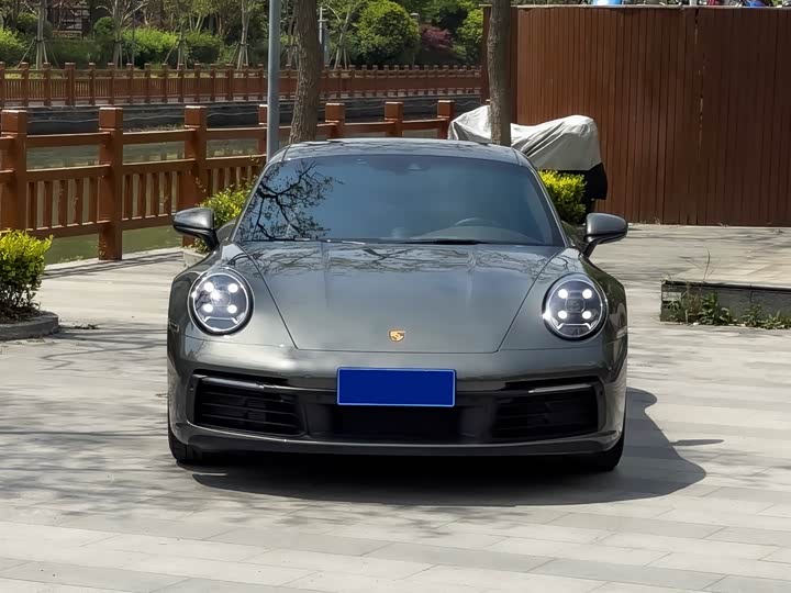 Фото 1 - Porsche 911