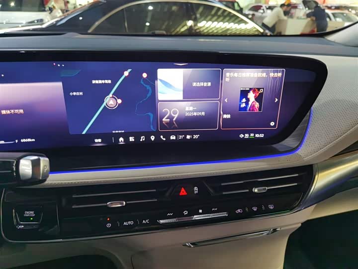 Фото 5 - Buick GL8 Century