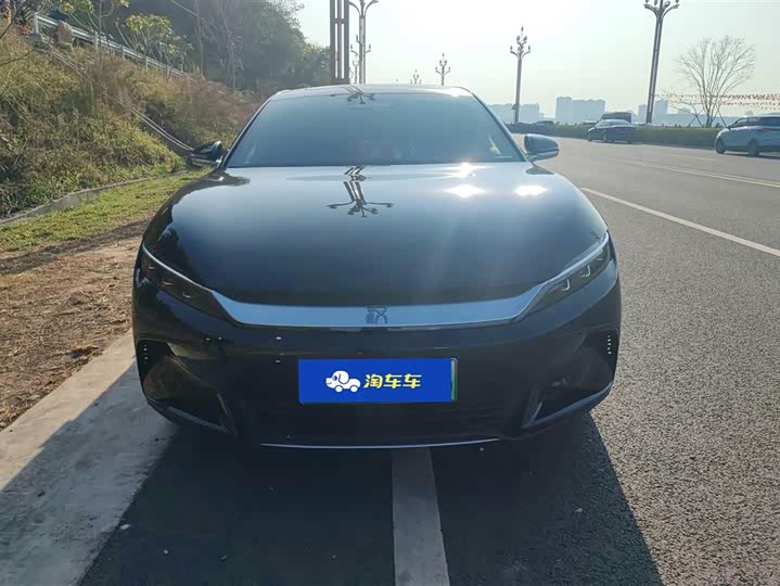 Фото 2 - BYD Han